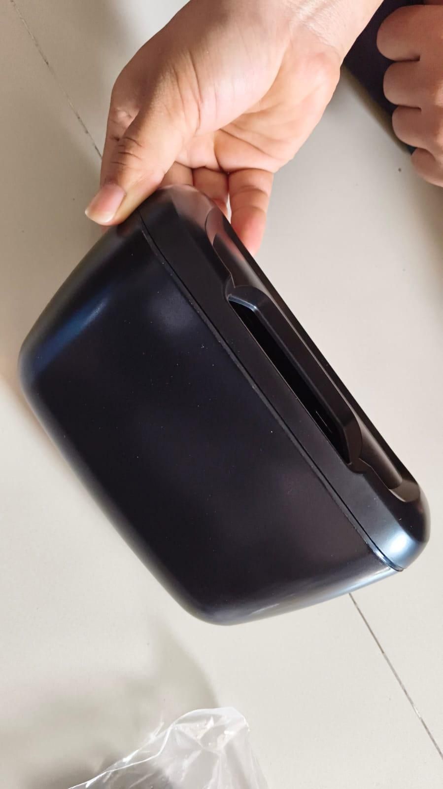 Compact Clip-On Car Dustbin